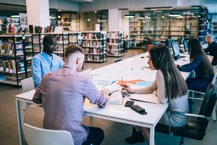Prácticas estudiantes : UNED
