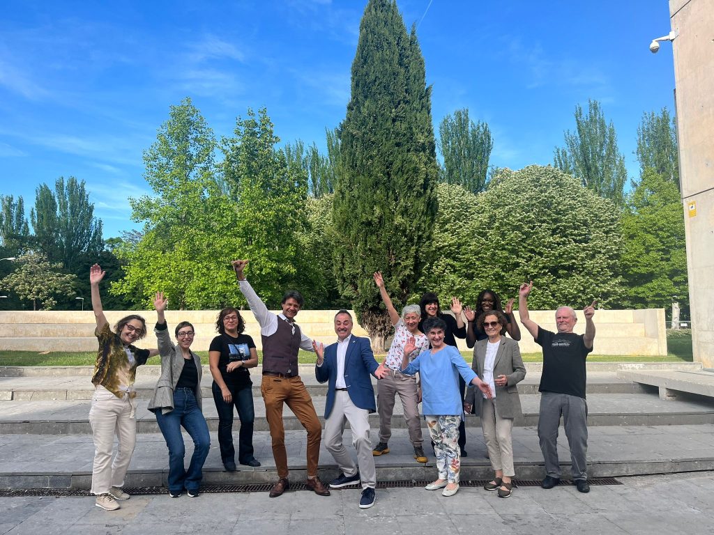 El director científico de la Cátedra, Juan Carlos Pérez González, cierra los cursos de mayo